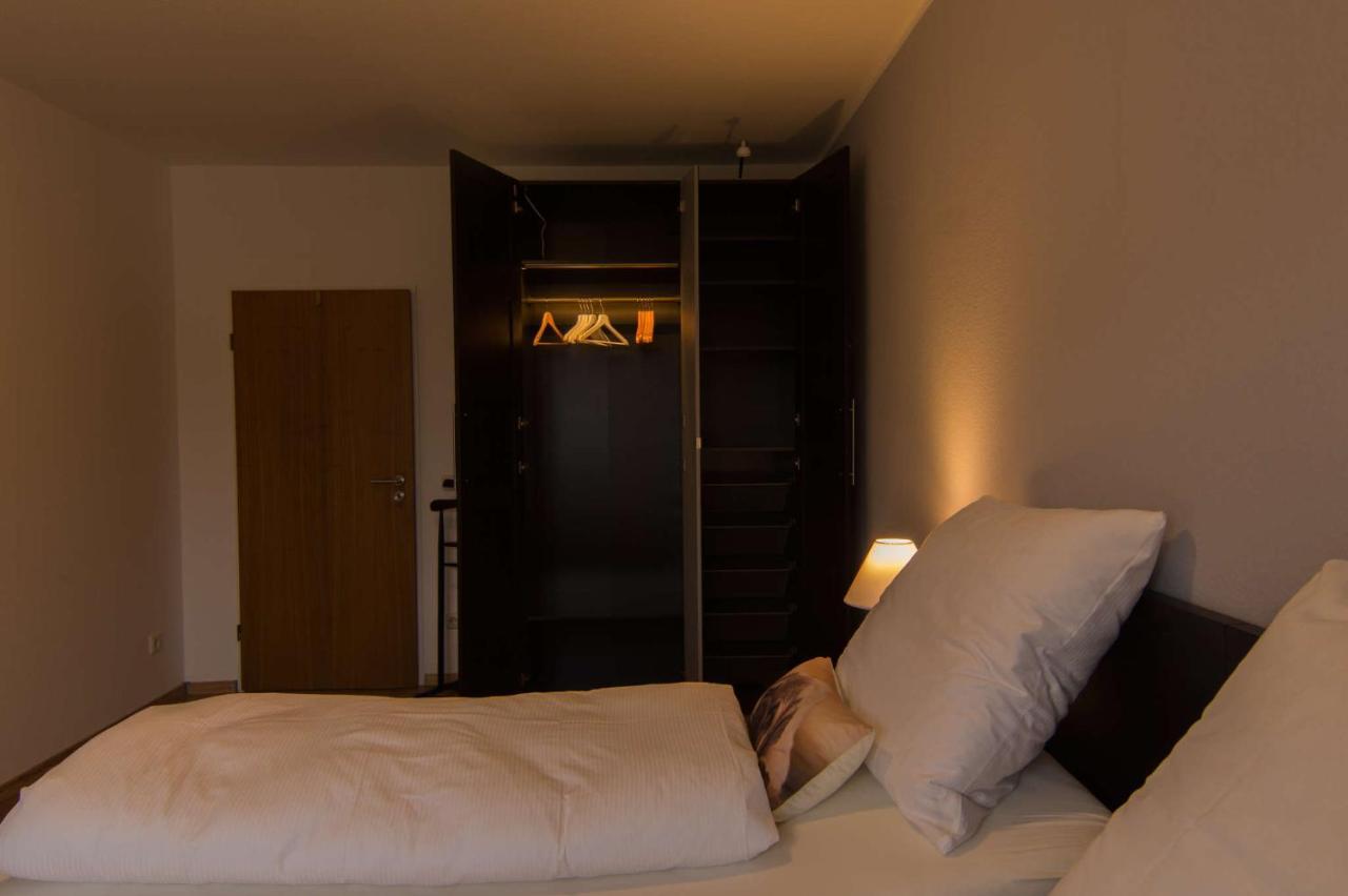 Ferienwohnung 'Zimmer Frei' เกลเซนเคียร์เคน ภายนอก รูปภาพ